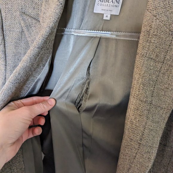 Armani Collezioni Wool & Cashmere Blazer, Sz 46/10-12 - Picture 5 of 5